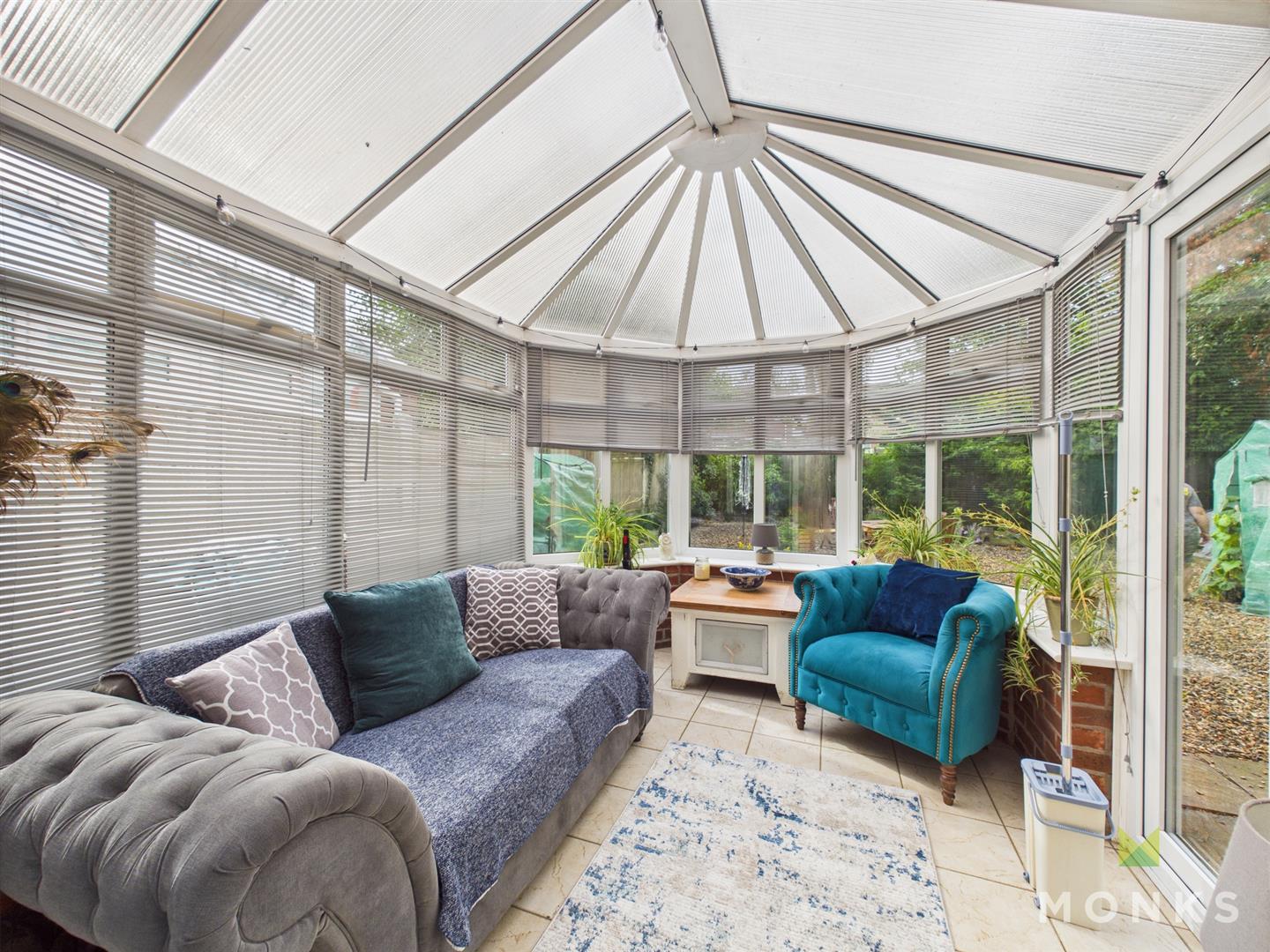 21 Grosvenor Road, Oswestry, SY11 2PE SSTC 21 Grosvenor Road, Oswestry, SY11 2PE SSTC